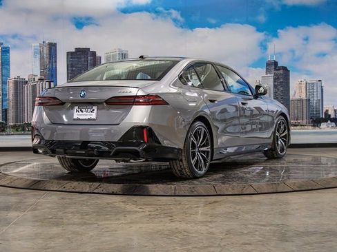 New 2026 BMW 550e xDrive w/ Premium Package image 8