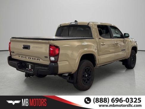Used 2019 Toyota Tacoma SR5 AWD/4WD image 4