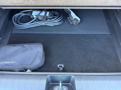 Used 2024 Kia EV6 Light AWD/4WD image 48