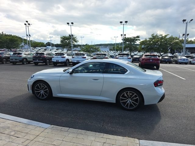 Used 2022 BMW 230i Coupe w/ Convenience Package RWD image 6