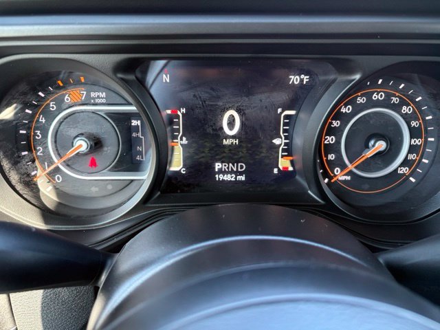 Used 2025 Jeep Wrangler Unlimited Rubicon w/ Safety Group AWD/4WD image 26