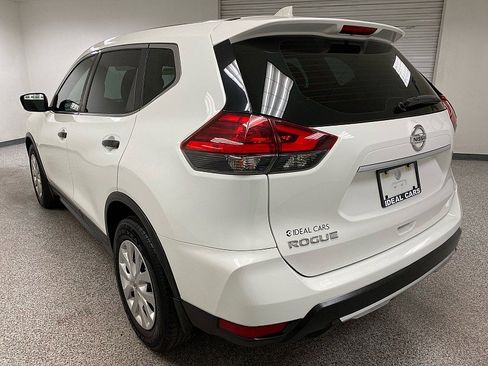 Used 2017 Nissan Rogue S image 7