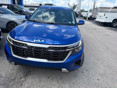 Used 2024 Kia Seltos S FWD image 2