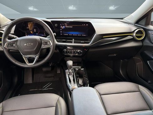 Used 2025 Chevrolet Trax ACTIV w/ Driver Confidence Package FWD image 15