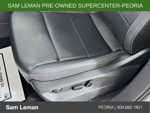 Used 2023 Volkswagen Atlas Cross Sport SE image 18