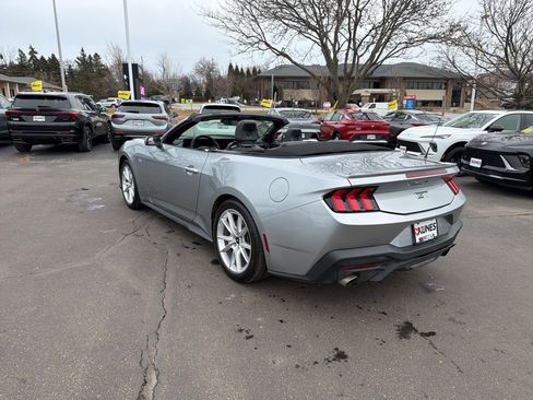 Used 2025 Ford Mustang GT Premium RWD image 7
