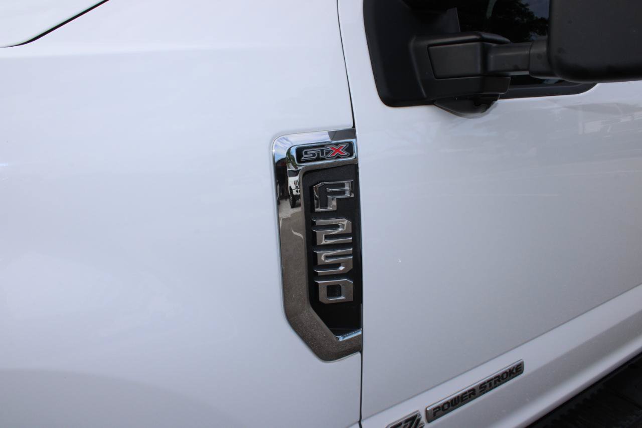 Used 2022 Ford F250 XL w/ STX Appearance Package AWD/4WD image 12