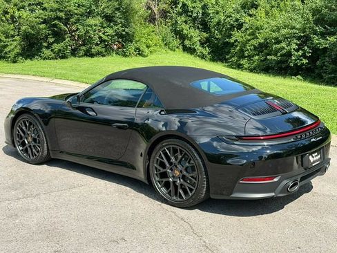 Used 2026 Porsche 911 Carrera RWD image 22