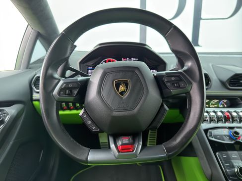 Used 2016 Lamborghini Huracan LP 610-4 AWD/4WD image 19