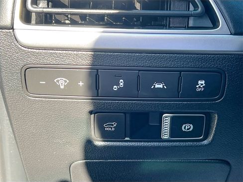 Used 2022 Hyundai Palisade SEL w/ Premium Package image 10