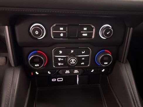 Certified 2024 Chevrolet Tahoe Z71 w/ Luxury Package image 25