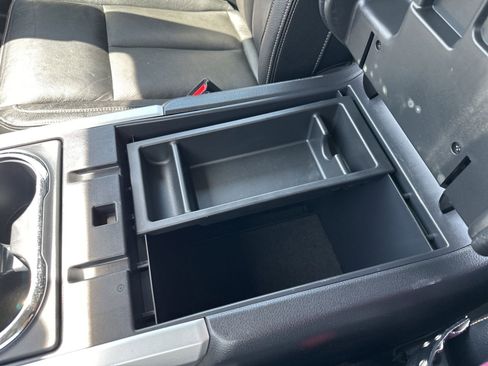 Used 2019 Nissan Titan SL w/ Off-Road Package AWD/4WD image 64