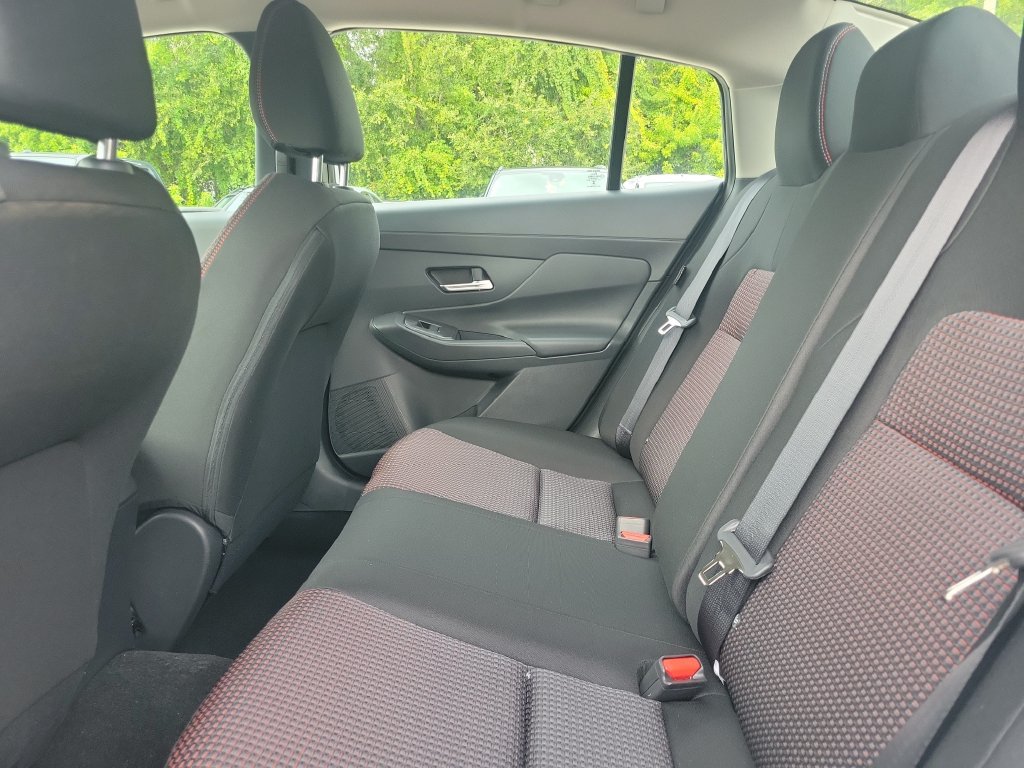 New 2027 Nissan Sentra SR FWD image 15