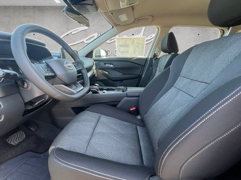 New 2026 Nissan Rogue SV w/ Cold Weather Package FWD image 20