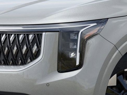 New 2026 Kia Carnival EX FWD image 10