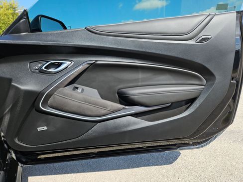 Used 2021 Chevrolet Camaro SS image 28