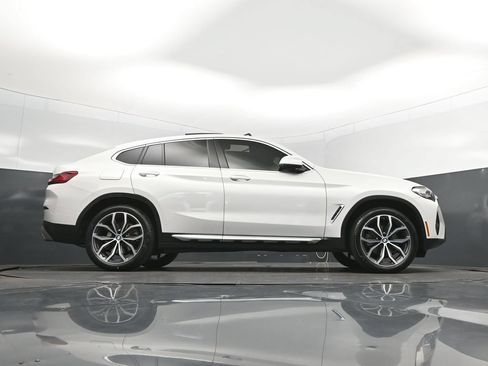 Used 2022 BMW X4 xDrive30i w/ Premium Package AWD/4WD image 43
