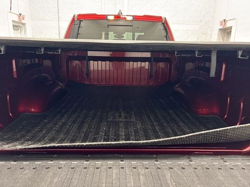 Used 2021 RAM 1500 Big Horn image 5