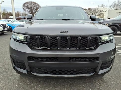 Certified 2024 Jeep Grand Cherokee L Altitude image 2