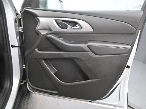 Used 2018 Chevrolet Traverse LS image 22