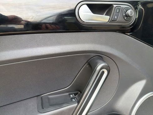 Used 2019 Volkswagen Beetle 2.0T Final Edition SEL image 11