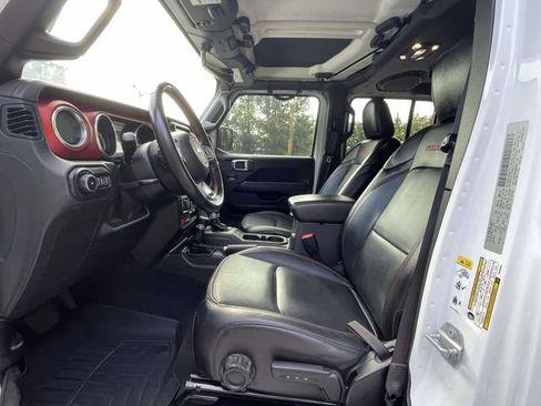 Used 2019 Jeep Wrangler Unlimited Rubicon AWD/4WD image 15