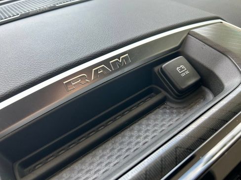 Used 2025 RAM 1500 Big Horn AWD/4WD image 54