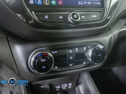 Used 2023 Chevrolet TrailBlazer LT w/ Convenience Package AWD/4WD image 21