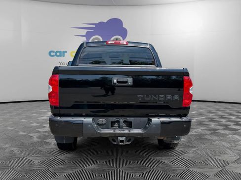 Used 2021 Toyota Tundra Limited w/ Limited Premium Package AWD/4WD image 4