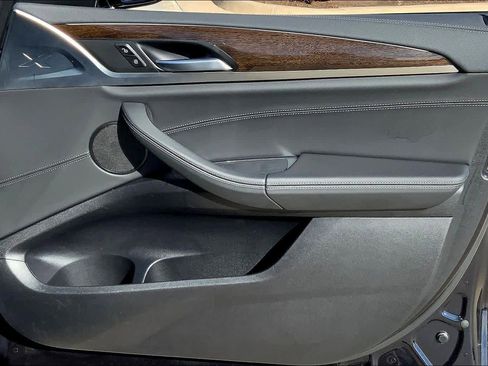 Used 2021 BMW X3 M40i w/ Executive Package image 21