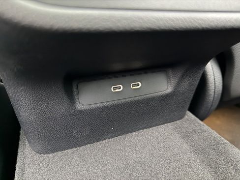 New 2026 Mercedes-Benz E 53 AMG e 4MATIC Sedan image 47