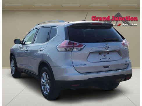Used 2014 Nissan Rogue SV AWD/4WD image 4