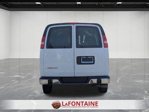 Used 2024 Chevrolet Express 2500 w/ Driver Convenience Package RWD image 4