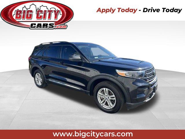 Used 2023 Ford Explorer XLT AWD/4WD image 1