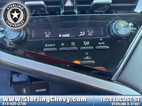 Used 2023 Toyota Camry SE image 13