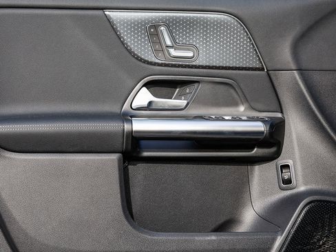 New 2025 Mercedes-Benz GLA 250 image 20