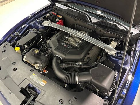 Used 2012 Ford Mustang GT Premium w/ Brembo Brake Pkg image 4