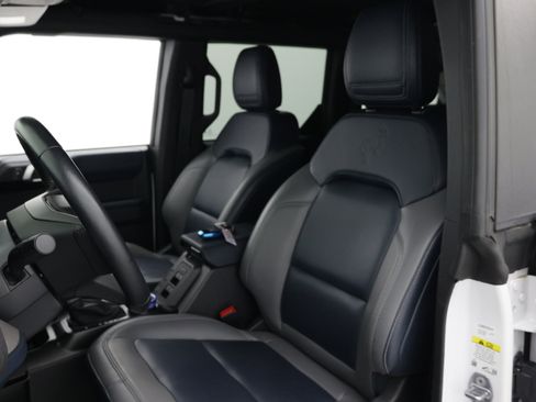 Used 2024 Ford Bronco Outer Banks AWD/4WD image 22