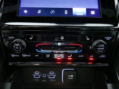 New 2025 Jeep Grand Cherokee L Altitude AWD/4WD image 43