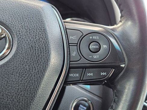 Used 2019 Toyota Camry SE w/ Convenience Package image 23