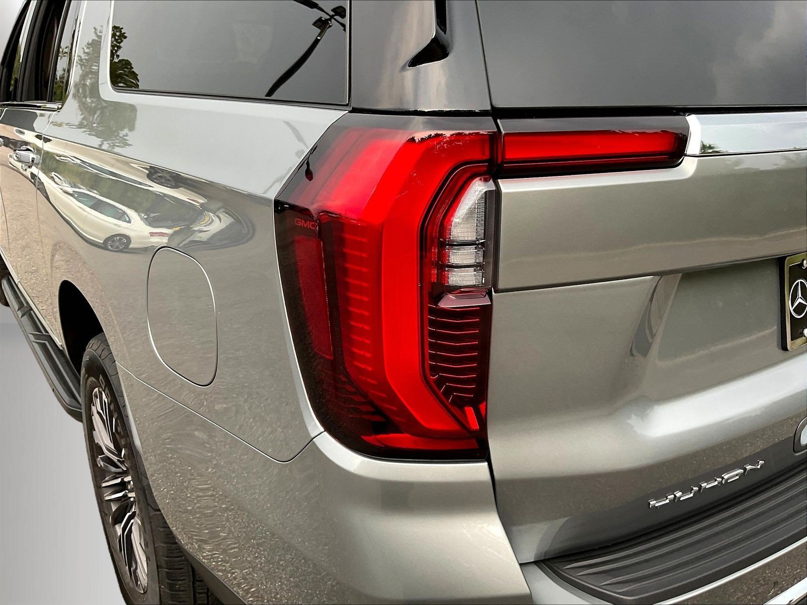 Used 2025 GMC Yukon XL Elevation w/ LPO, Floor Liner Package AWD/4WD image 25