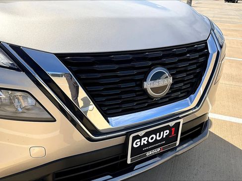 Used 2023 Nissan Rogue SL image 29