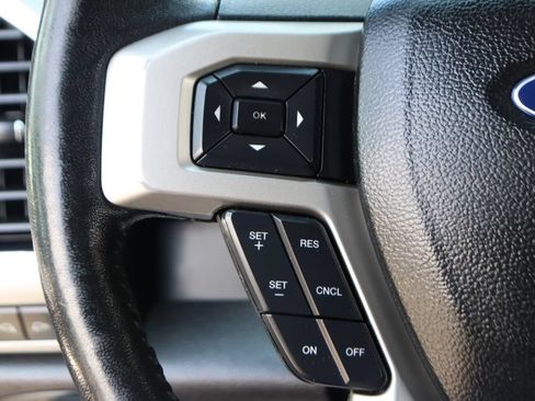 Used 2018 Ford F250 Lariat w/ Lariat Ultimate Package AWD/4WD image 25