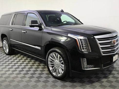 Used 2017 Cadillac Escalade ESV Platinum image 8