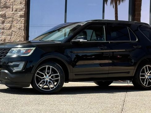 Used 2016 Ford Explorer Sport w/ Equipment Group 401A AWD/4WD image 3