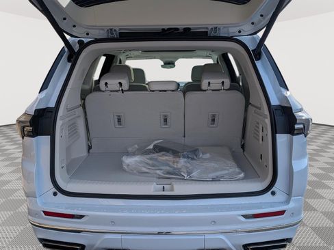 New 2026 Buick Enclave Avenir w/ Super Cruise Package AWD/4WD image 11