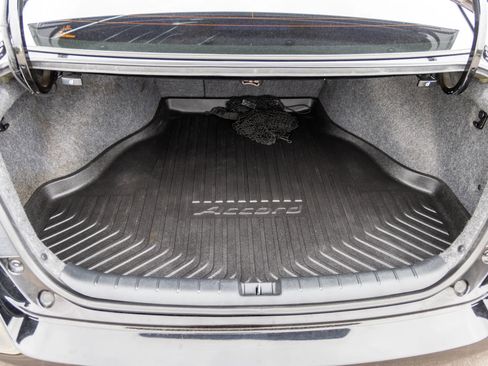 Used 2016 Honda Accord Touring image 5