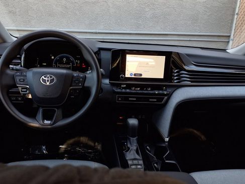 Used 2026 Toyota Camry LE FWD image 19
