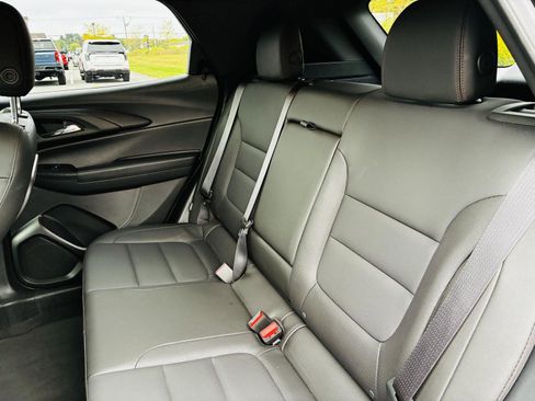 Used 2024 Chevrolet TrailBlazer RS w/ Convenience Package image 42