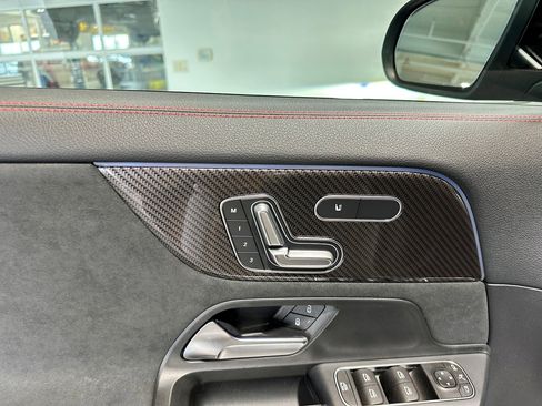 Used 2026 Mercedes-Benz GLA 35 AMG 4MATIC image 11